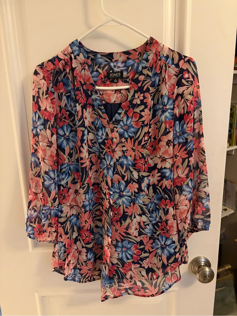Jones New York Navy Floral V-Neck Blouse
